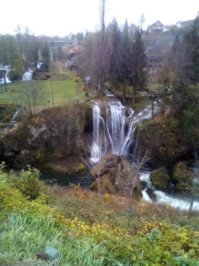 Iris Room & Apartment Slunj Esterno foto