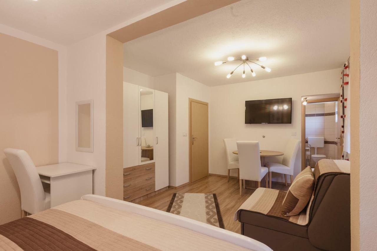 Iris Room & Apartment Slunj Esterno foto