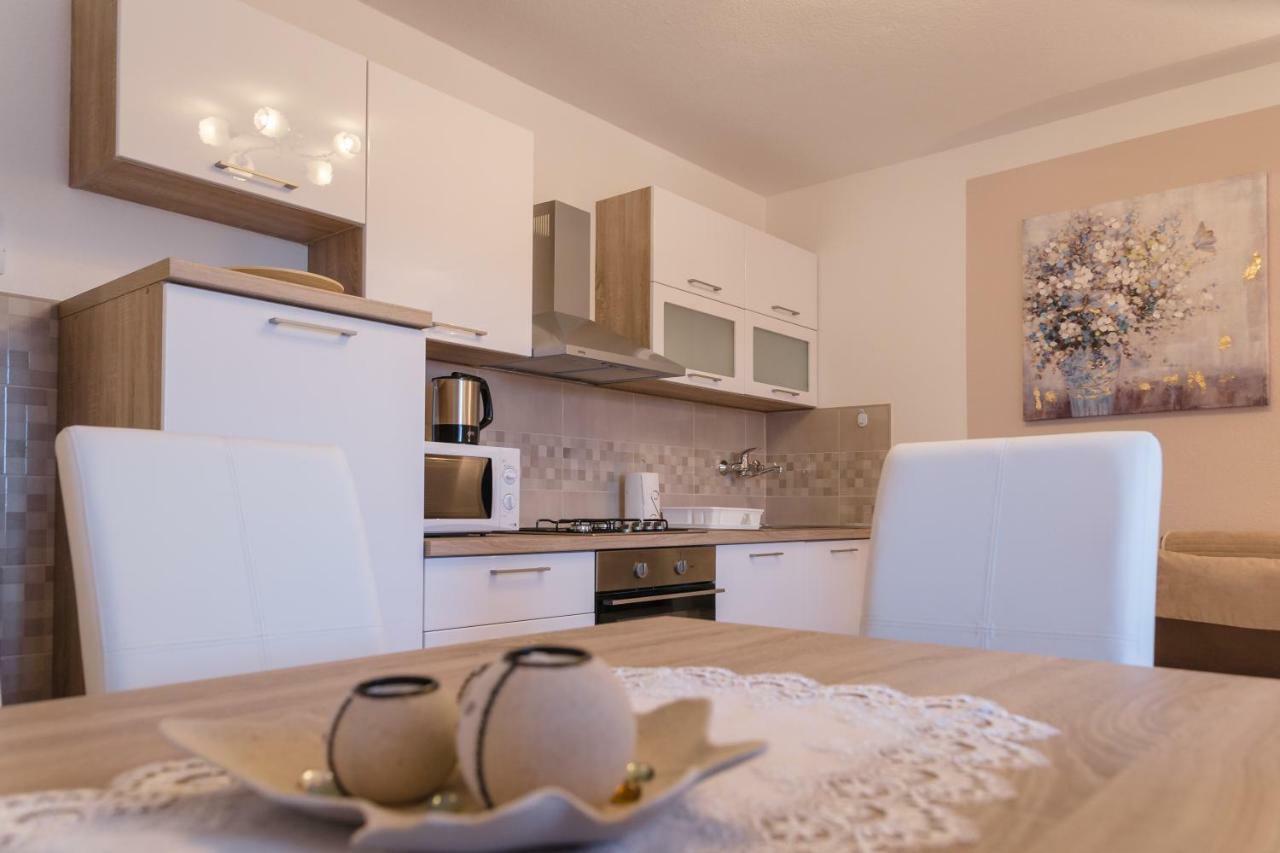 Iris Room & Apartment Slunj Esterno foto