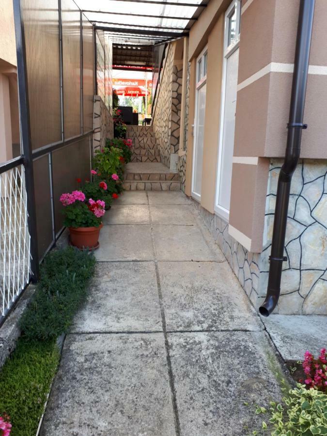Iris Room & Apartment Slunj Esterno foto